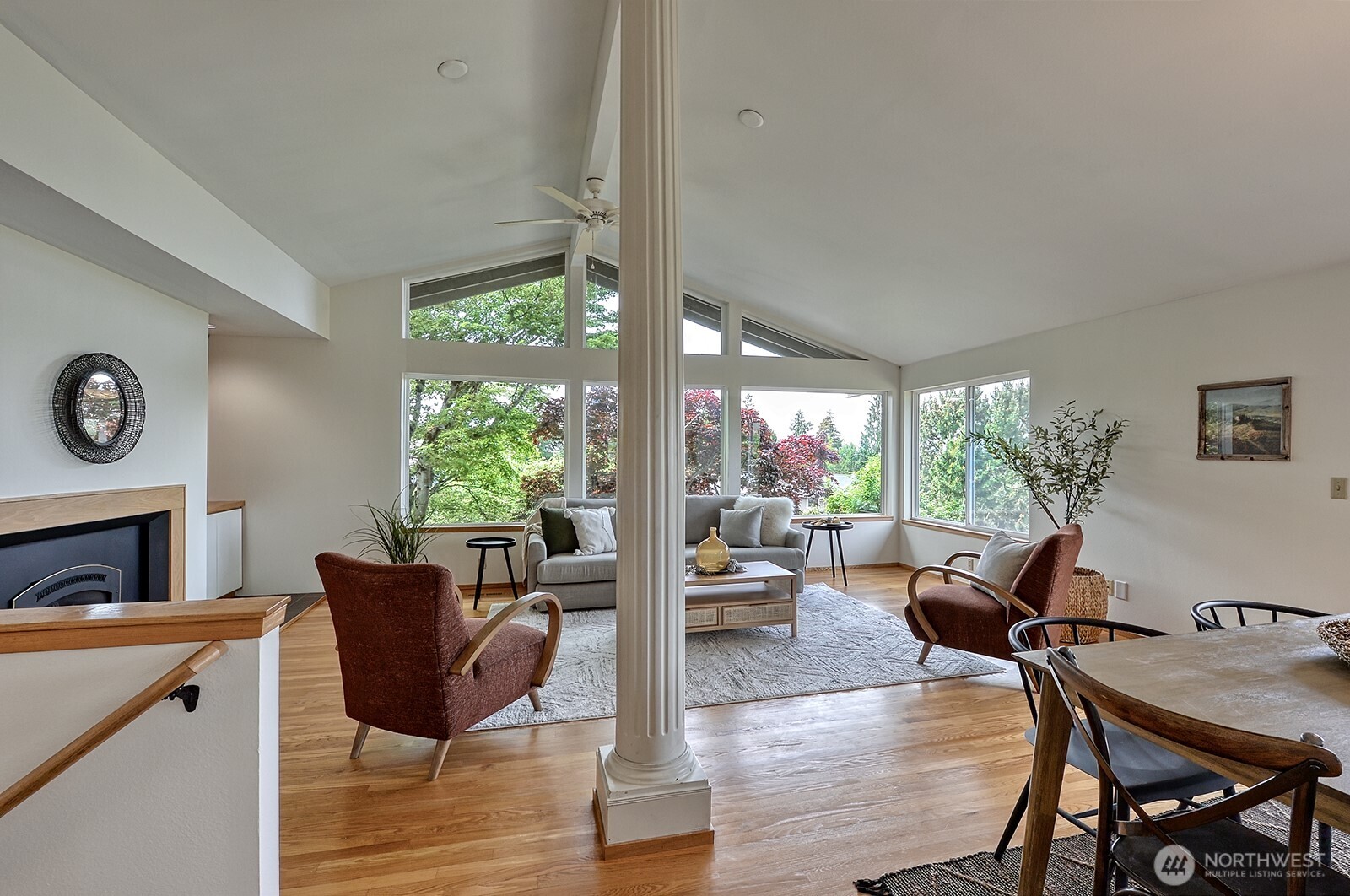 1008 W Toledo Street , Bellingham, WA 98229