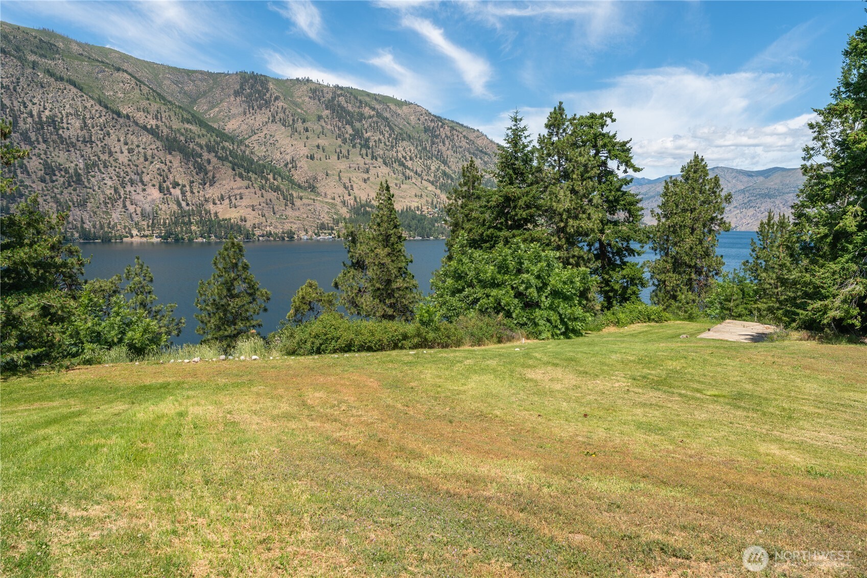 67 Apple Box Lane , Manson, WA 98831