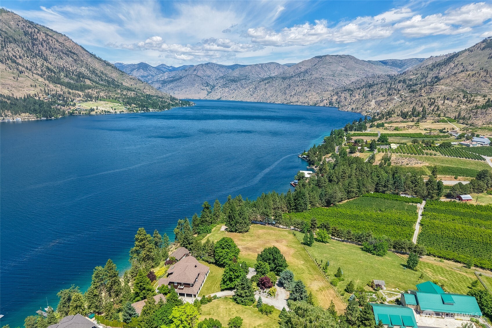 67 Apple Box Lane , Manson, WA 98831