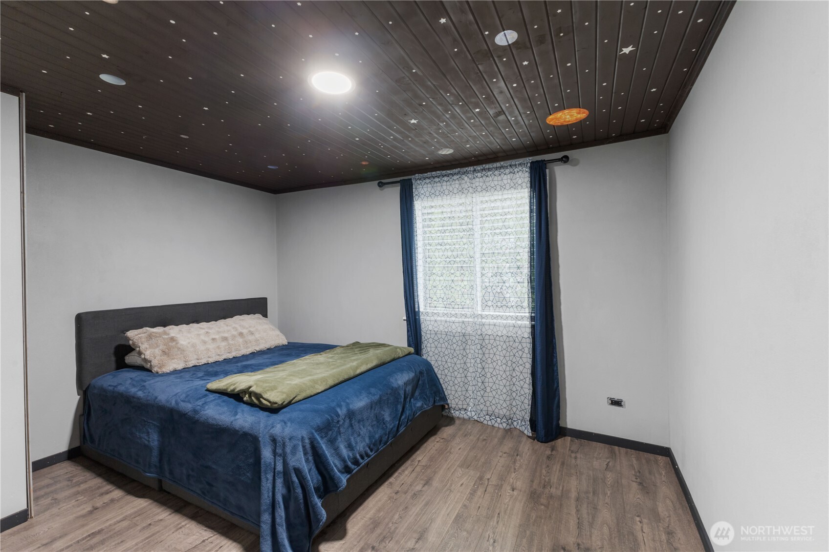 322 Chicago Boulevard S #8, Pacific, WA 98047