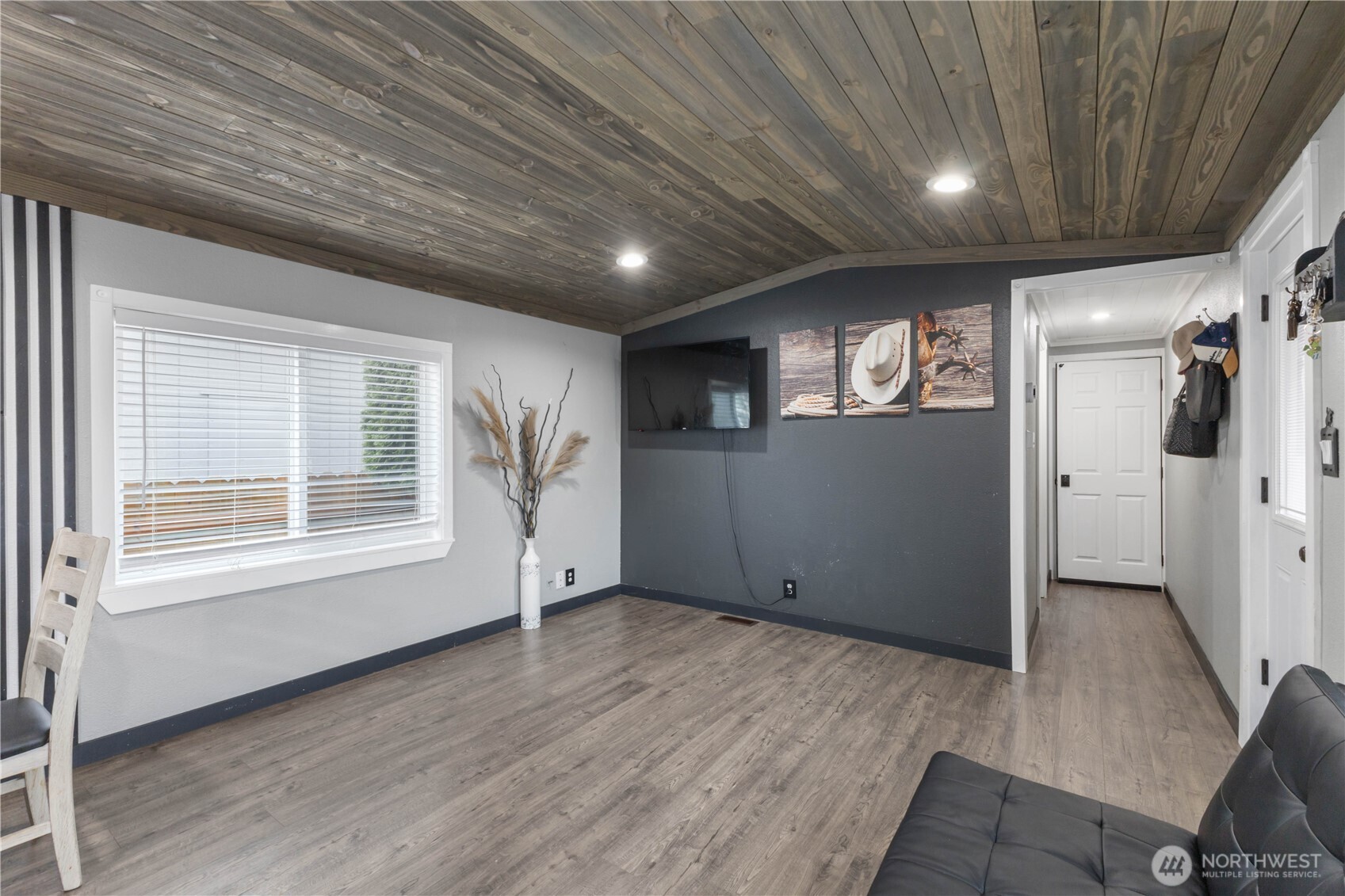 322 Chicago Boulevard S #8, Pacific, WA 98047