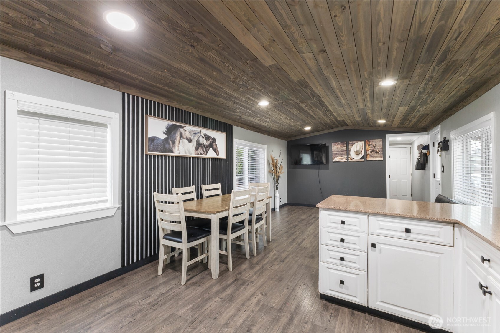322 Chicago Boulevard S #8, Pacific, WA 98047