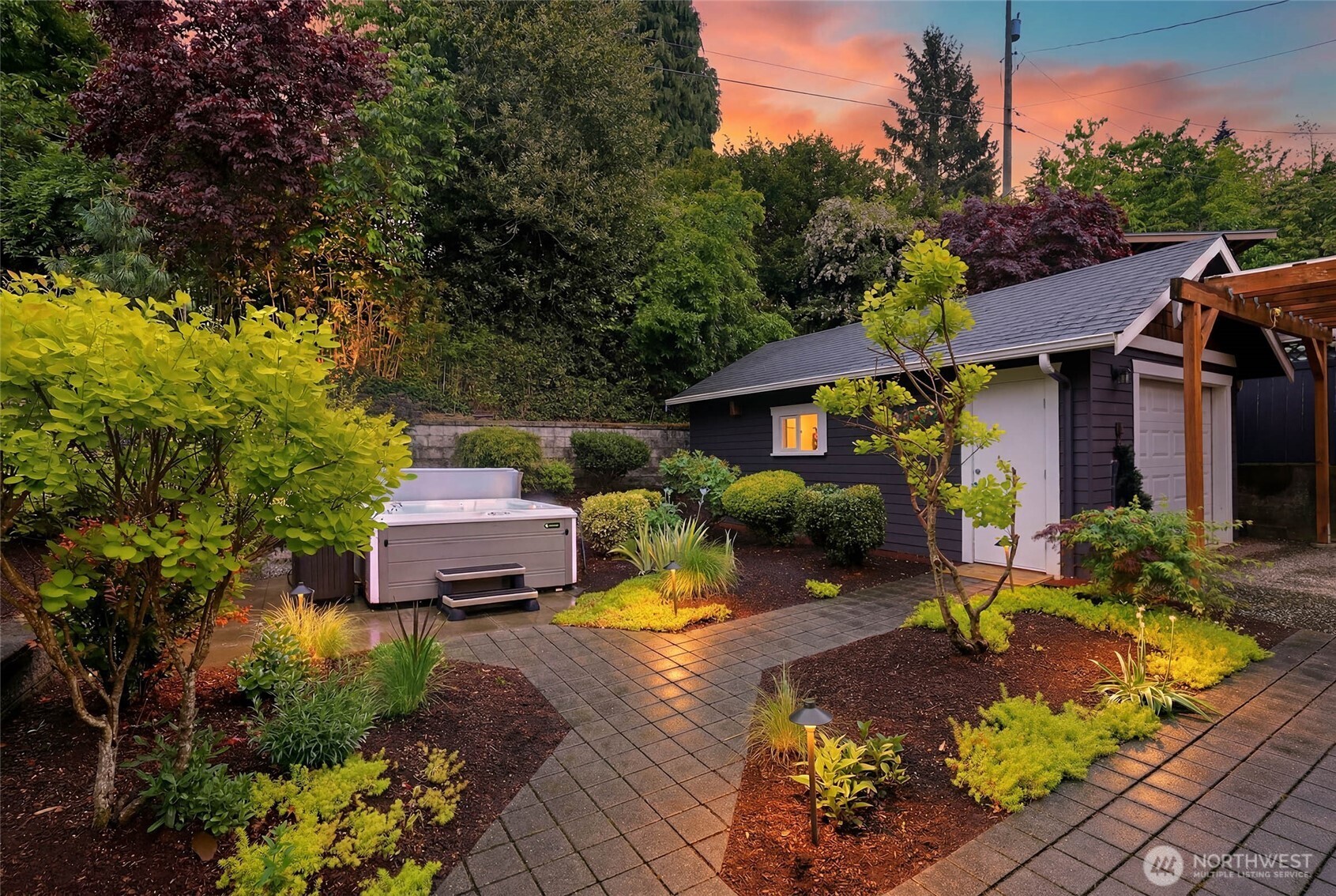 5250 45th Avenue SW, Seattle, WA 98136