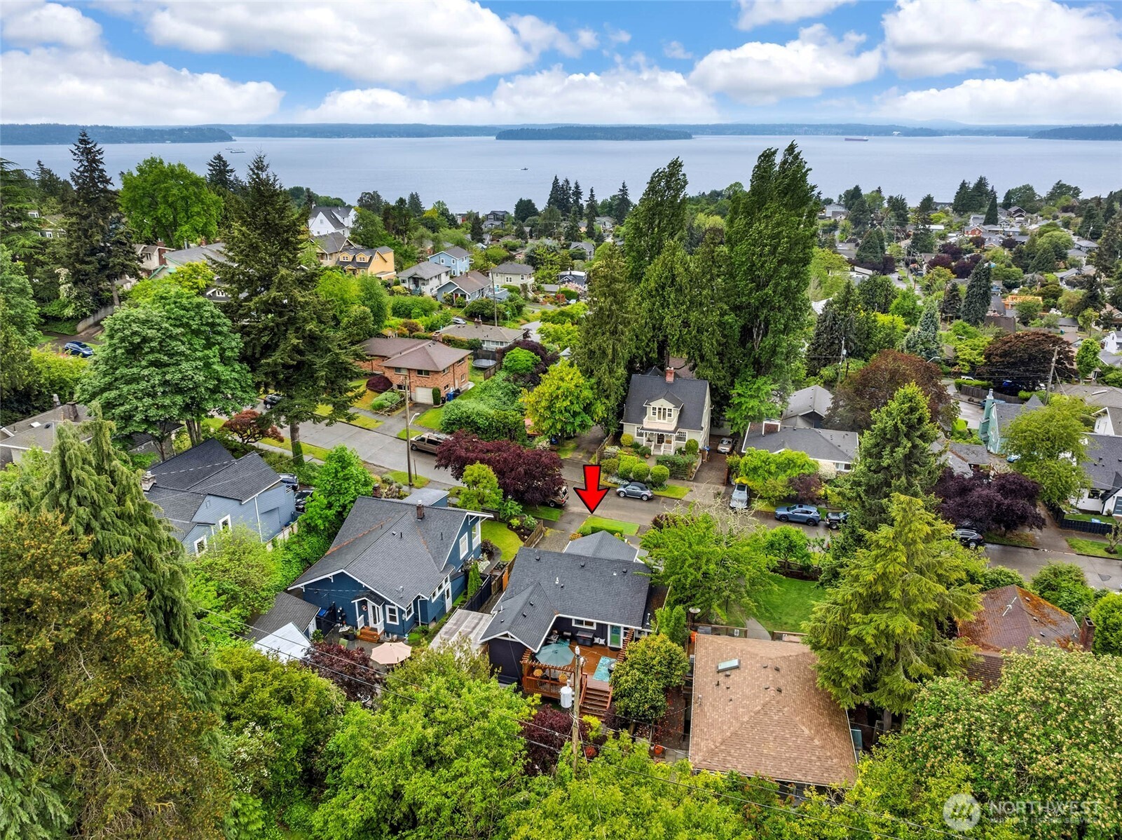 5250 45th Avenue SW, Seattle, WA 98136