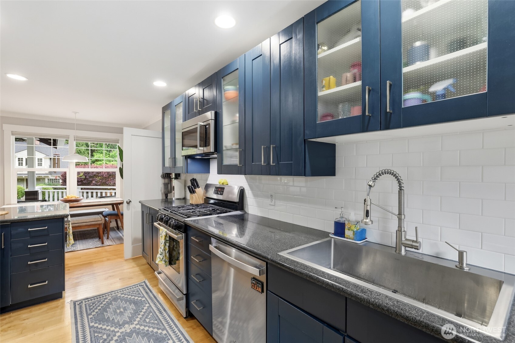 5250 45th Avenue SW, Seattle, WA 98136