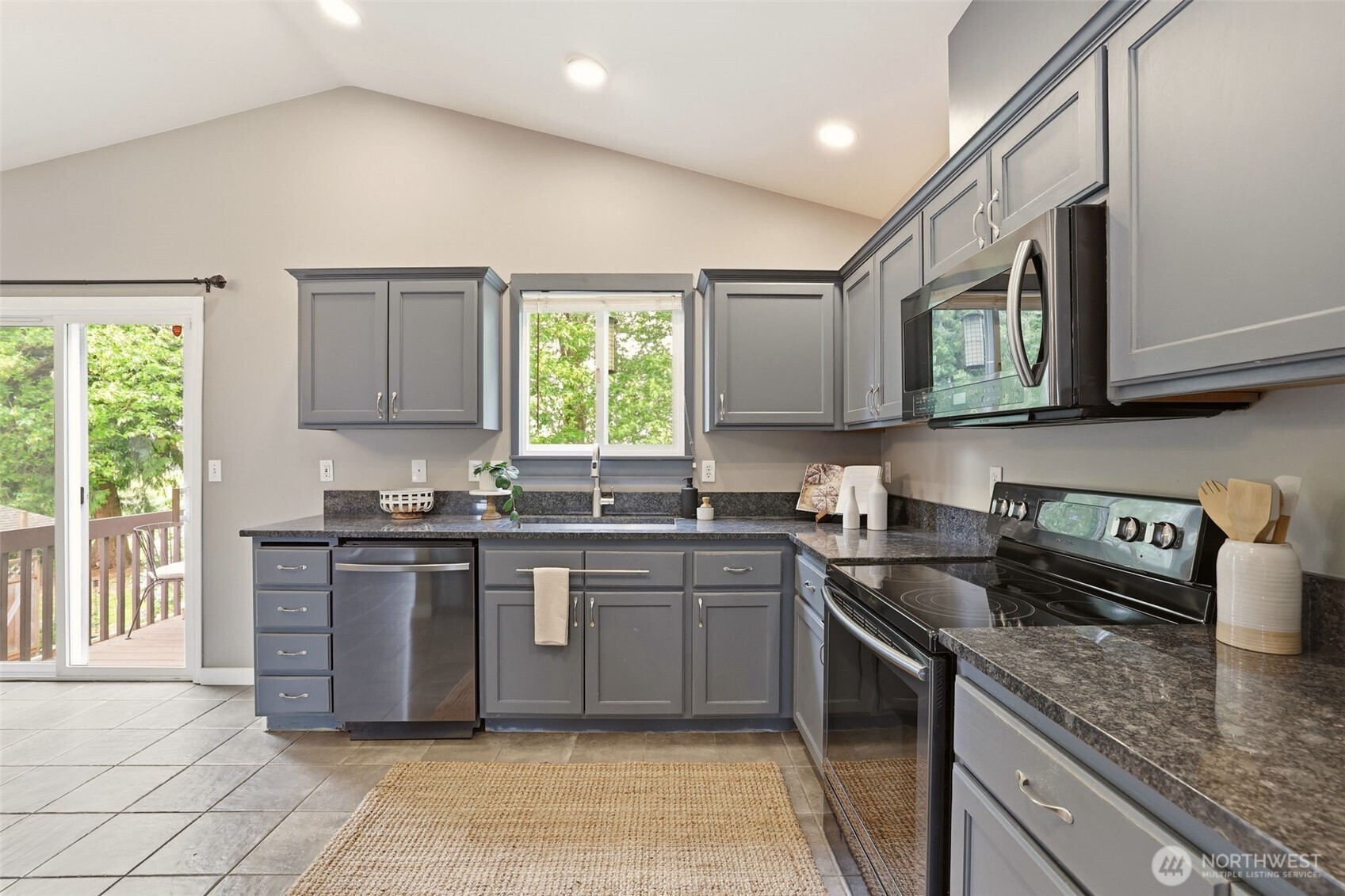 20112 44th Drive NE, Arlington, WA 98223