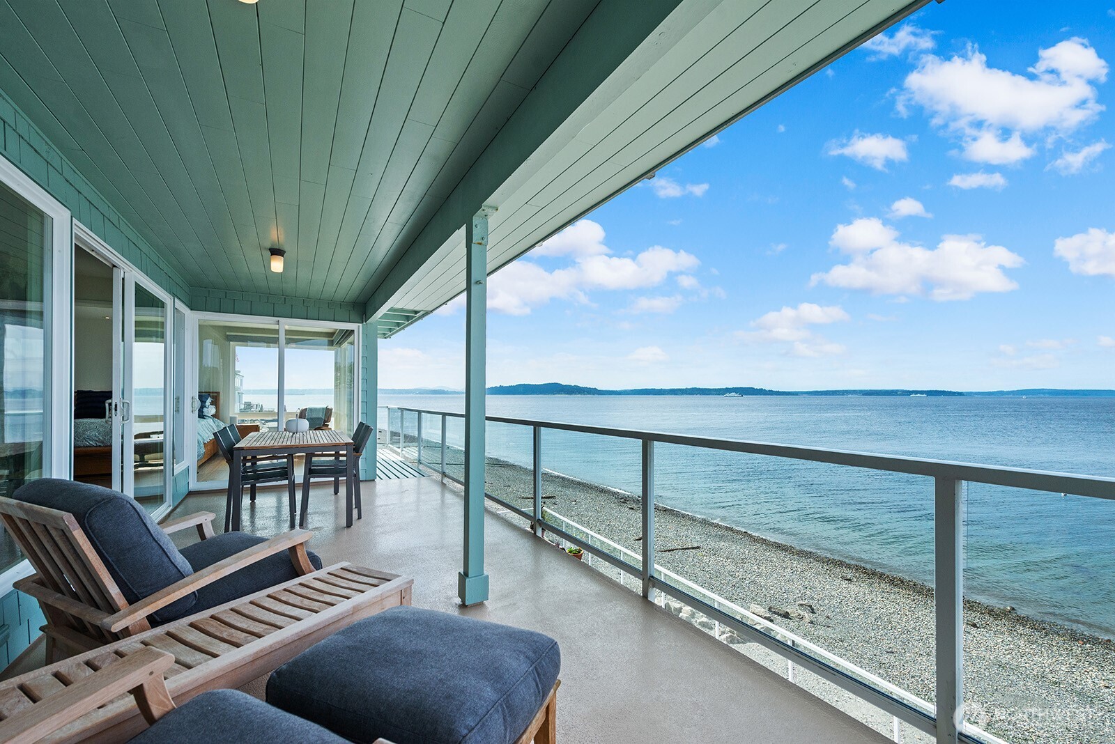 3085 Alki Avenue SW #2, Seattle, WA 98116