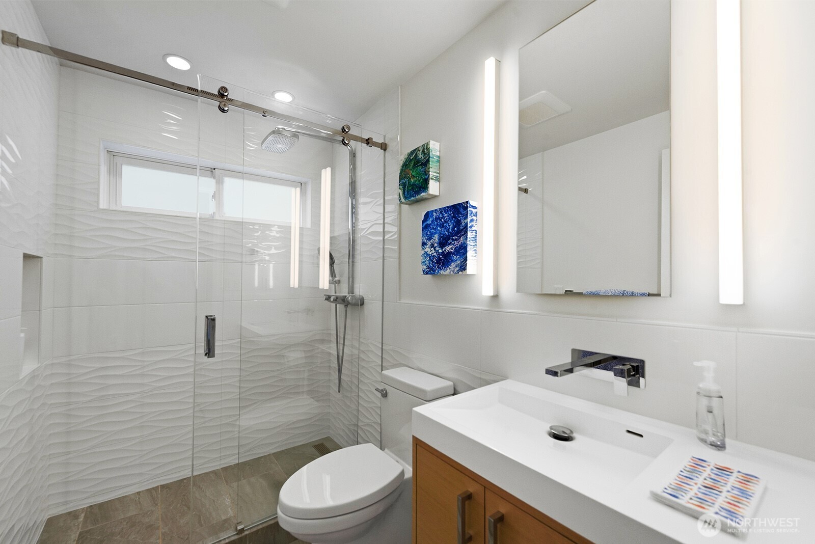 3085 Alki Avenue SW #2, Seattle, WA 98116