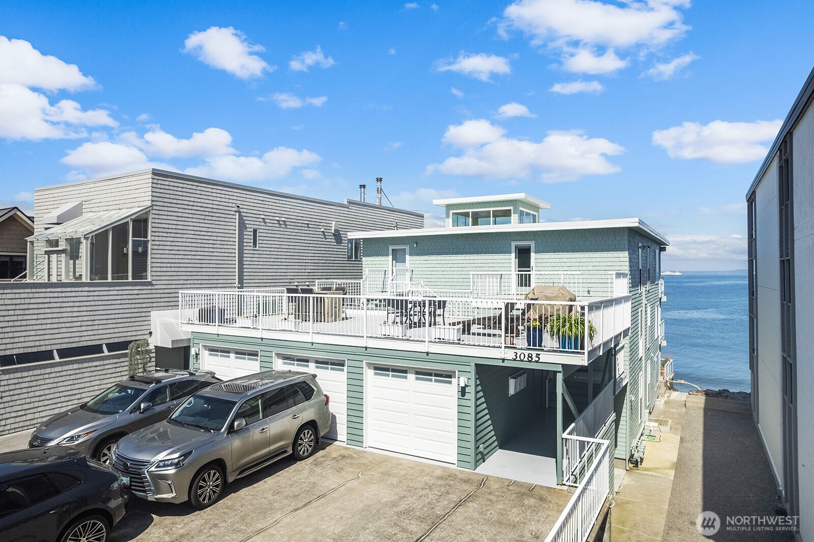 3085 Alki Avenue SW #2, Seattle, WA 98116