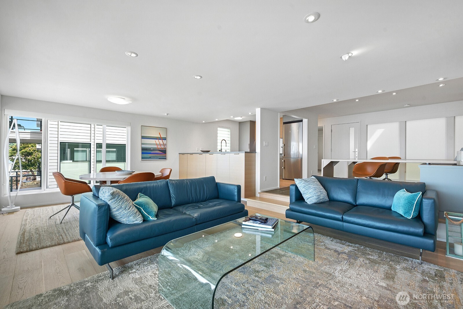 3085 Alki Avenue SW #2, Seattle, WA 98116