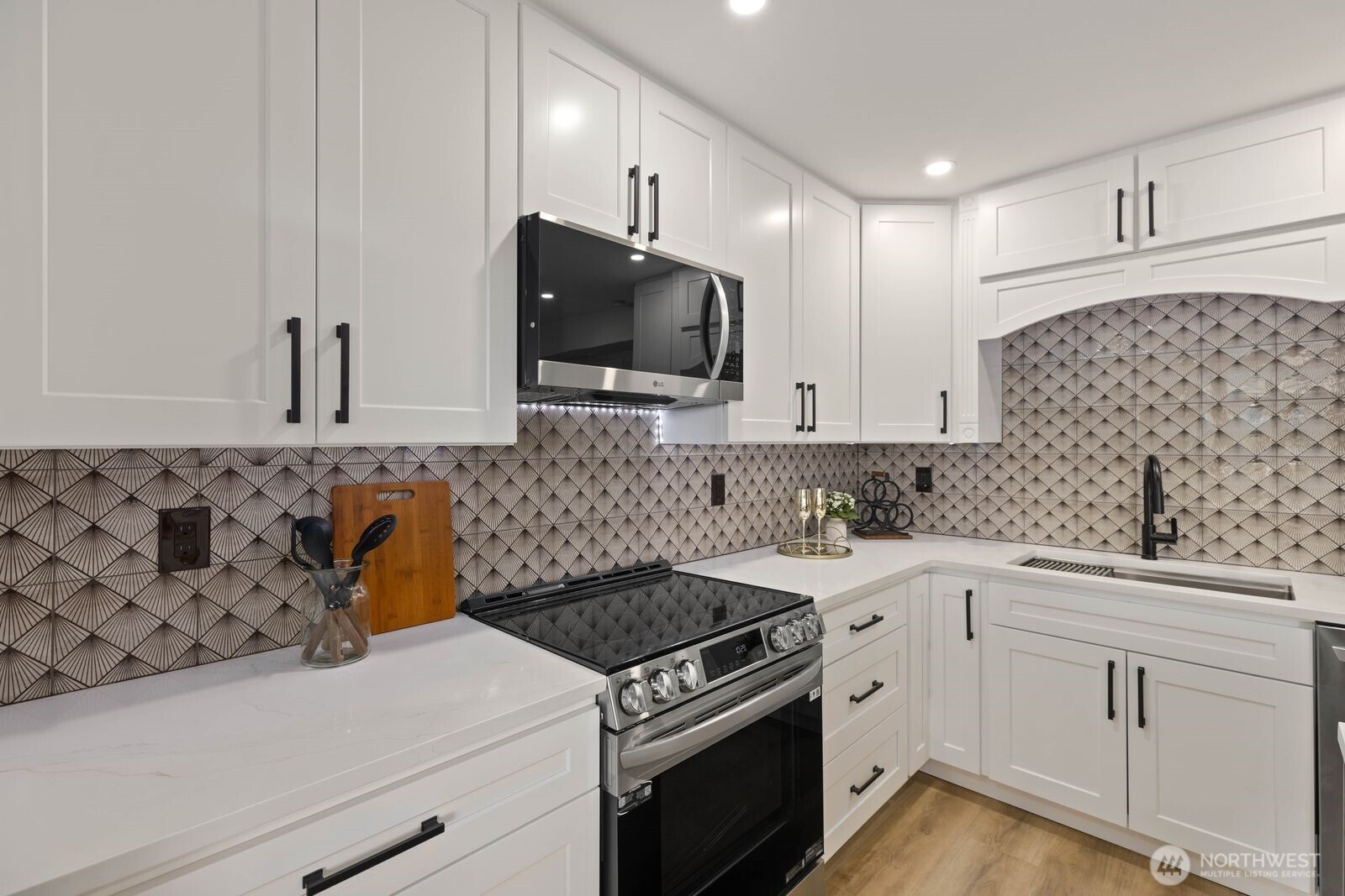 133 N 205th Street , Shoreline, WA 98133-3017