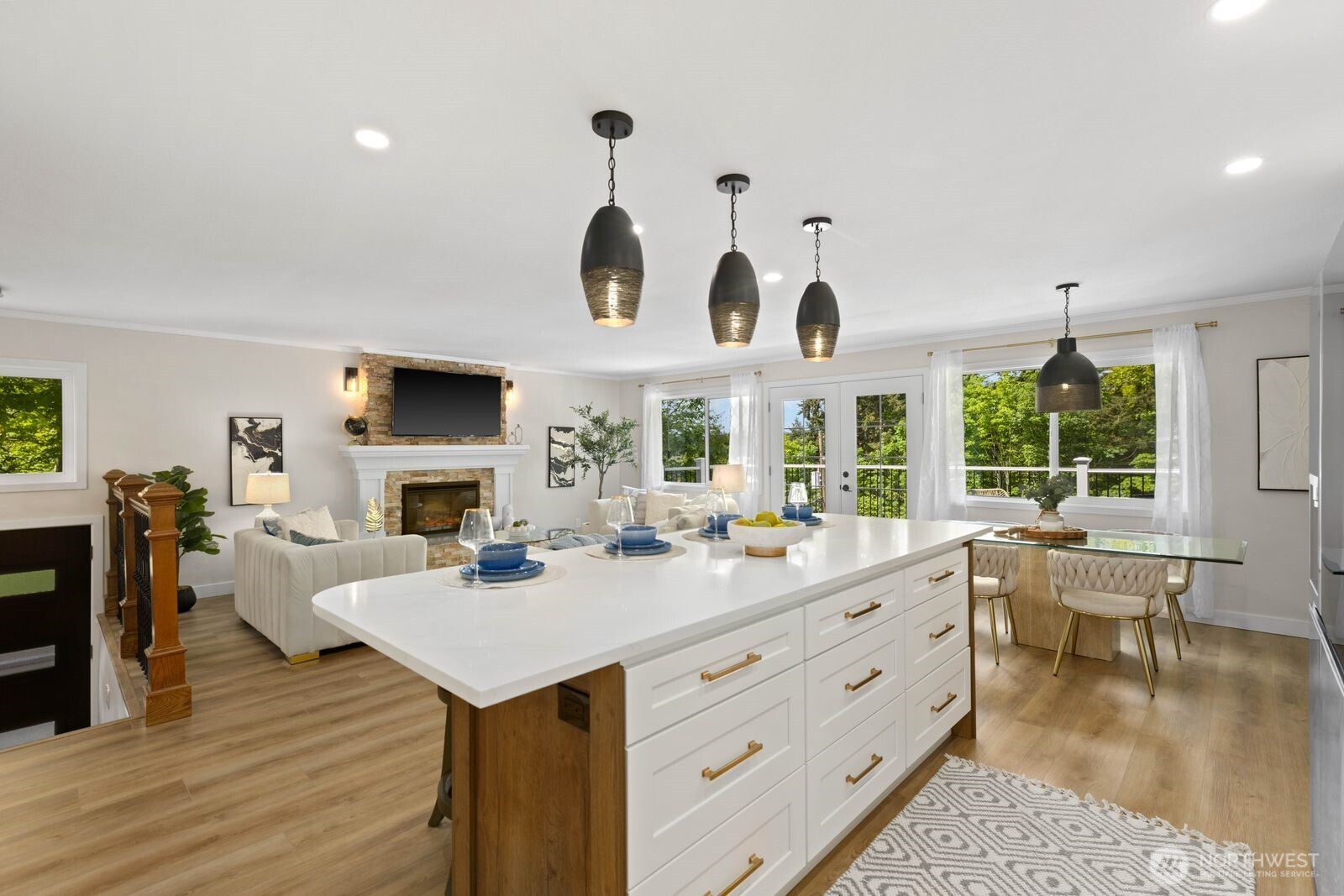 133 N 205th Street , Shoreline, WA 98133-3017