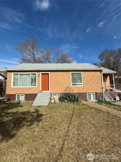 216 Cherry Avenue W, Omak, WA 98841 - Photo 20