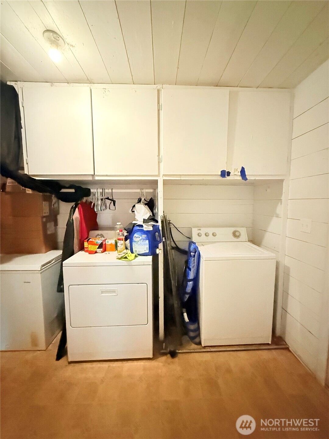 216 Cherry Avenue W, Omak, WA 98841