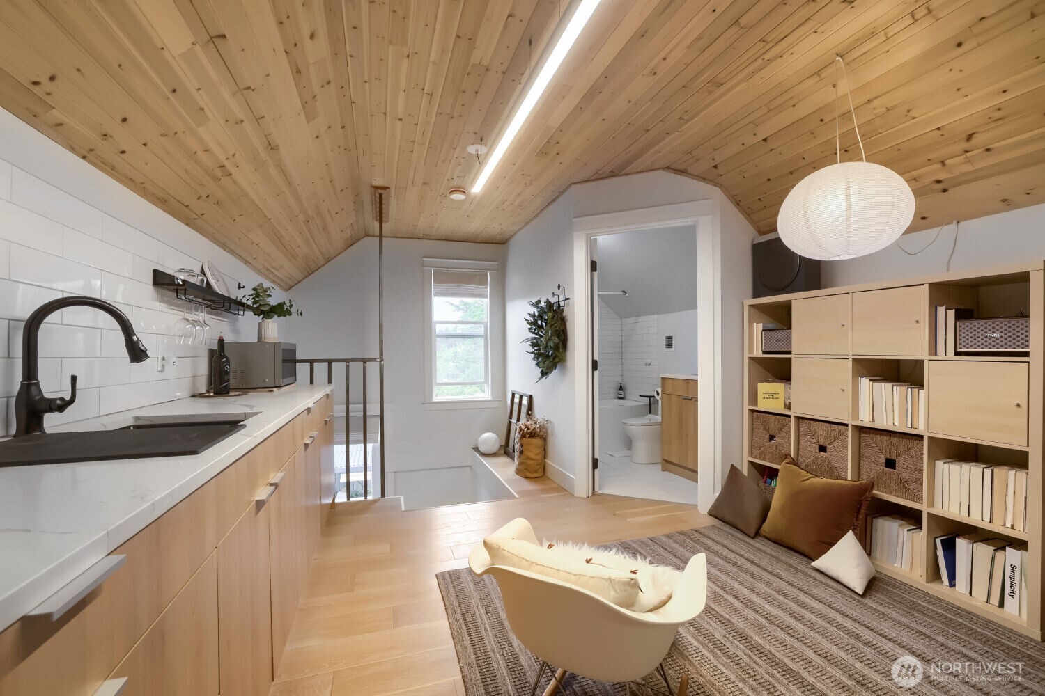 1608 N 50th Street , Seattle, WA 98103