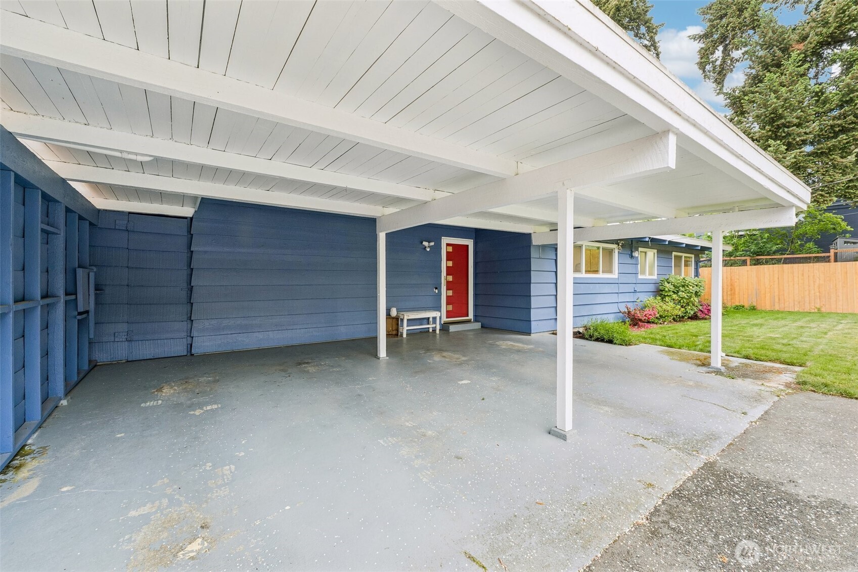 19821 4th Avenue S, Des Moines, WA 98148