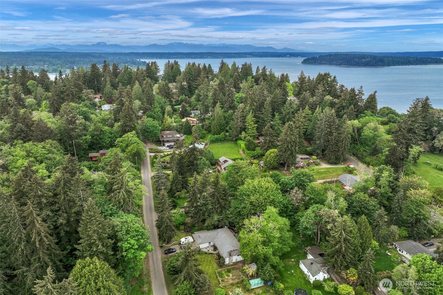 10414 SW 110th Street , Vashon, WA 98070