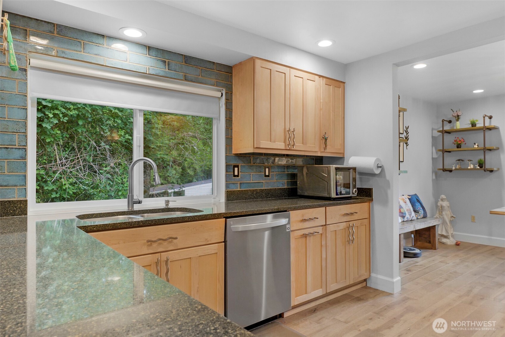 10414 SW 110th Street , Vashon, WA 98070