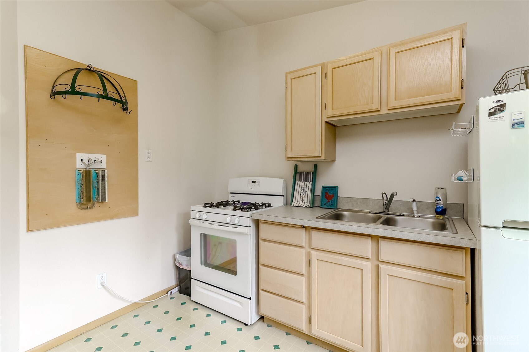 19113 21st Street SW, Lakebay, WA 98349
