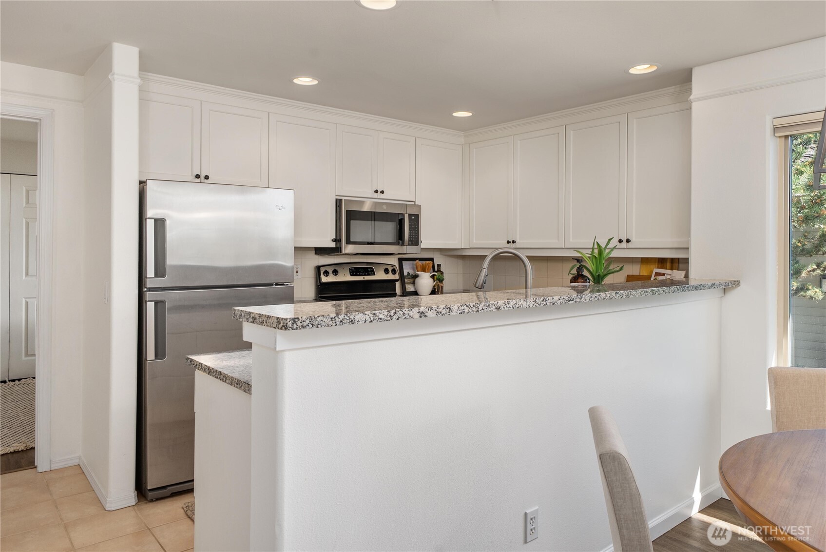 15335 Sunwood Boulevard #C301, Tukwila, WA 98188