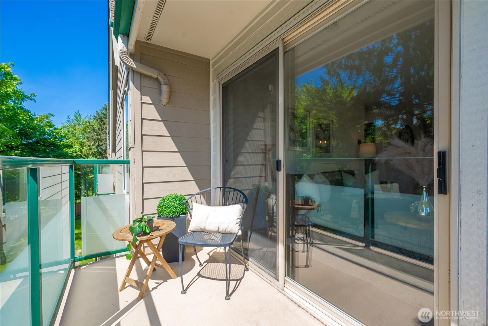 15335 Sunwood Boulevard #C301, Tukwila, WA 98188