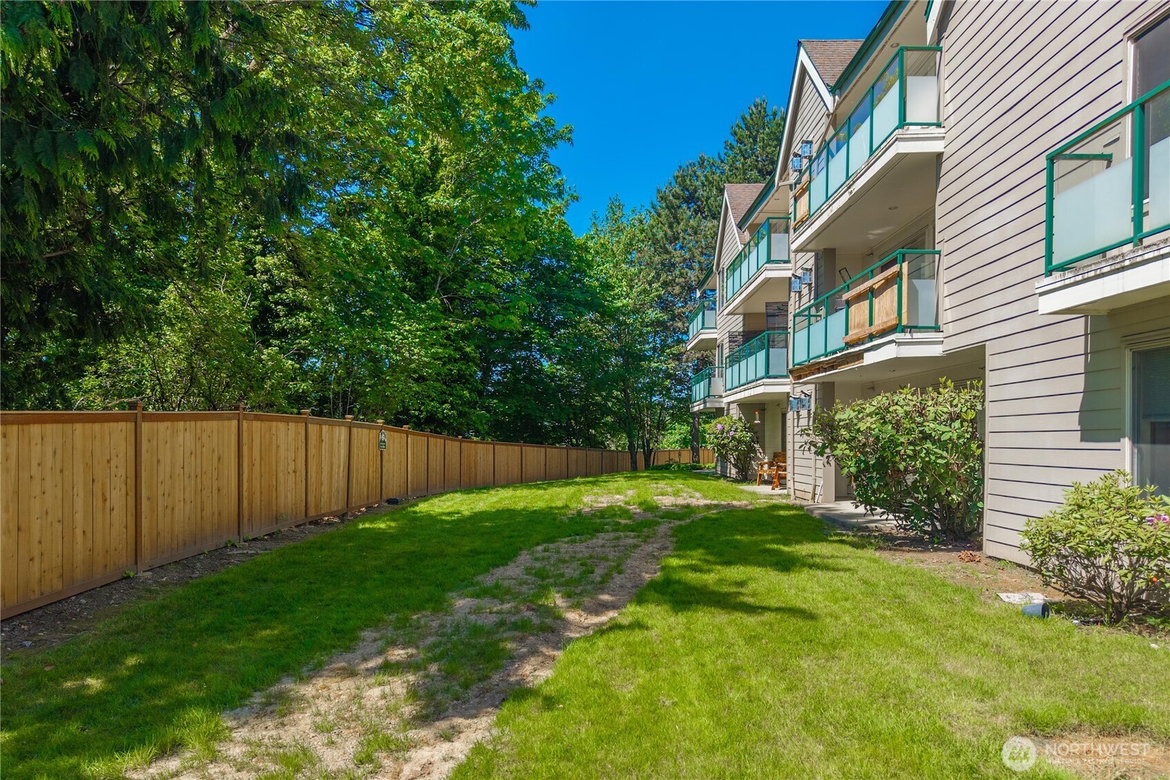 15335 Sunwood Boulevard #C301, Tukwila, WA 98188