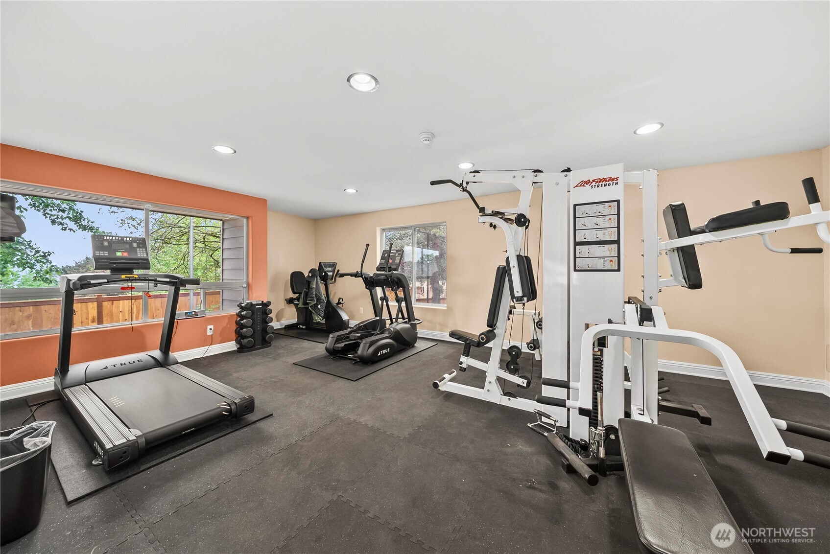 15335 Sunwood Boulevard #C301, Tukwila, WA 98188