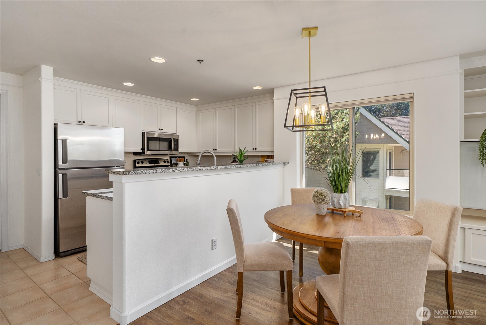 15335 Sunwood Boulevard #C301, Tukwila, WA 98188