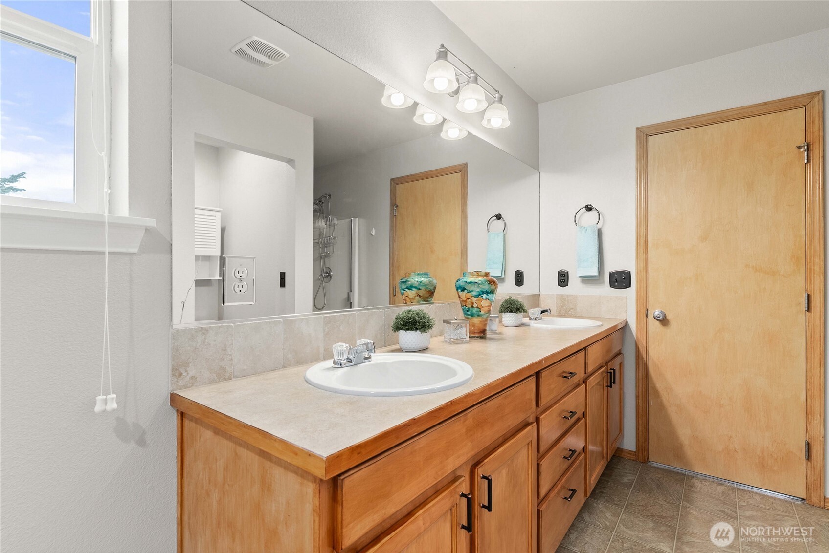 26834 226th Place SE, Maple Valley, WA 98038