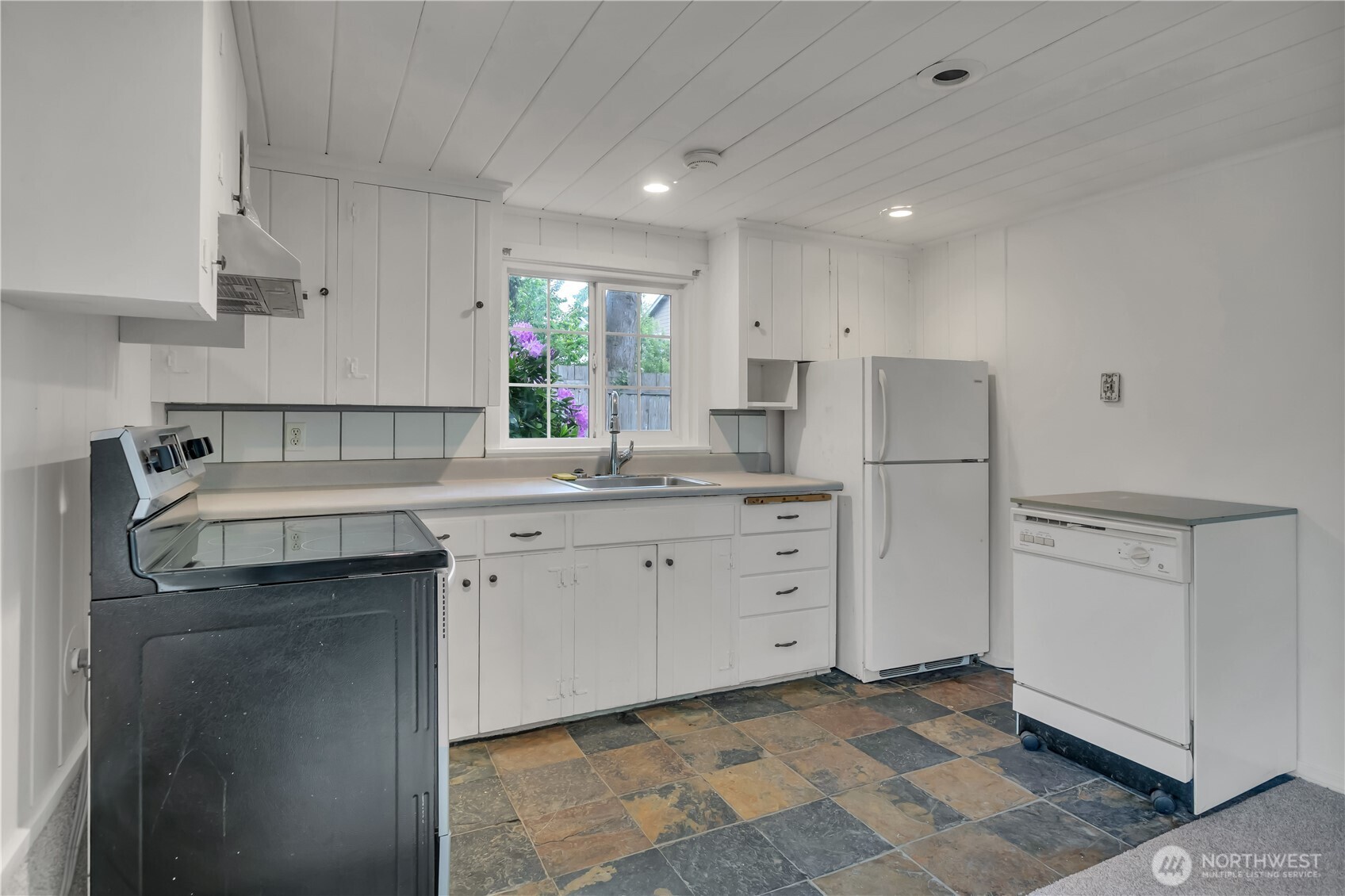 111 S 80th Street , Tacoma, WA 98408