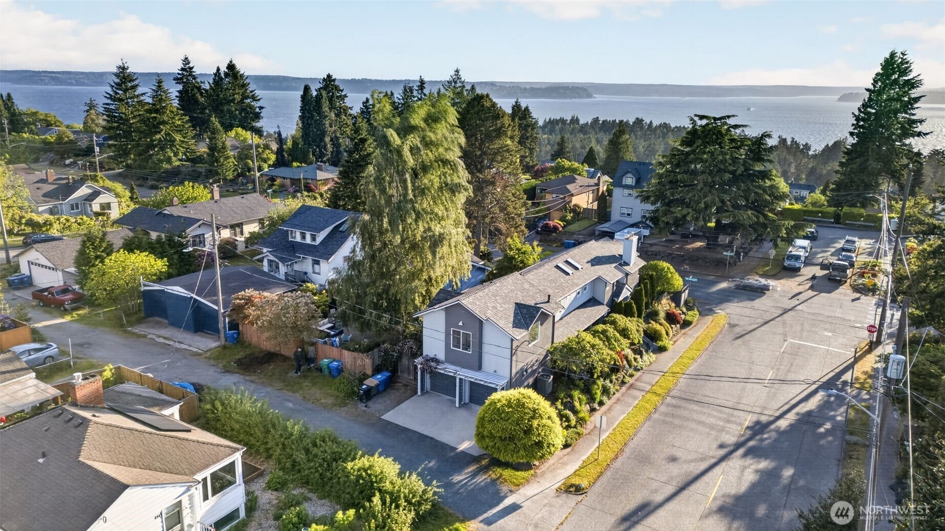 7700 California Avenue SW, Seattle, WA 98136
