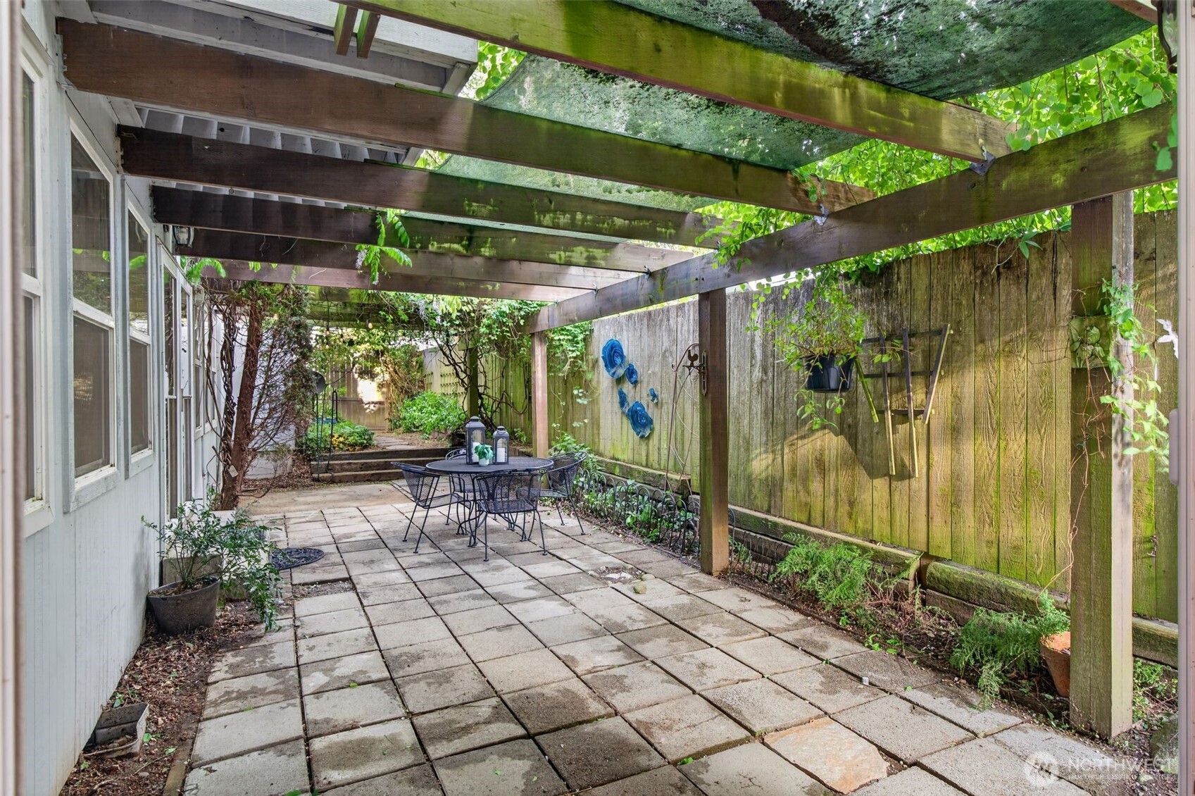 7700 California Avenue SW, Seattle, WA 98136