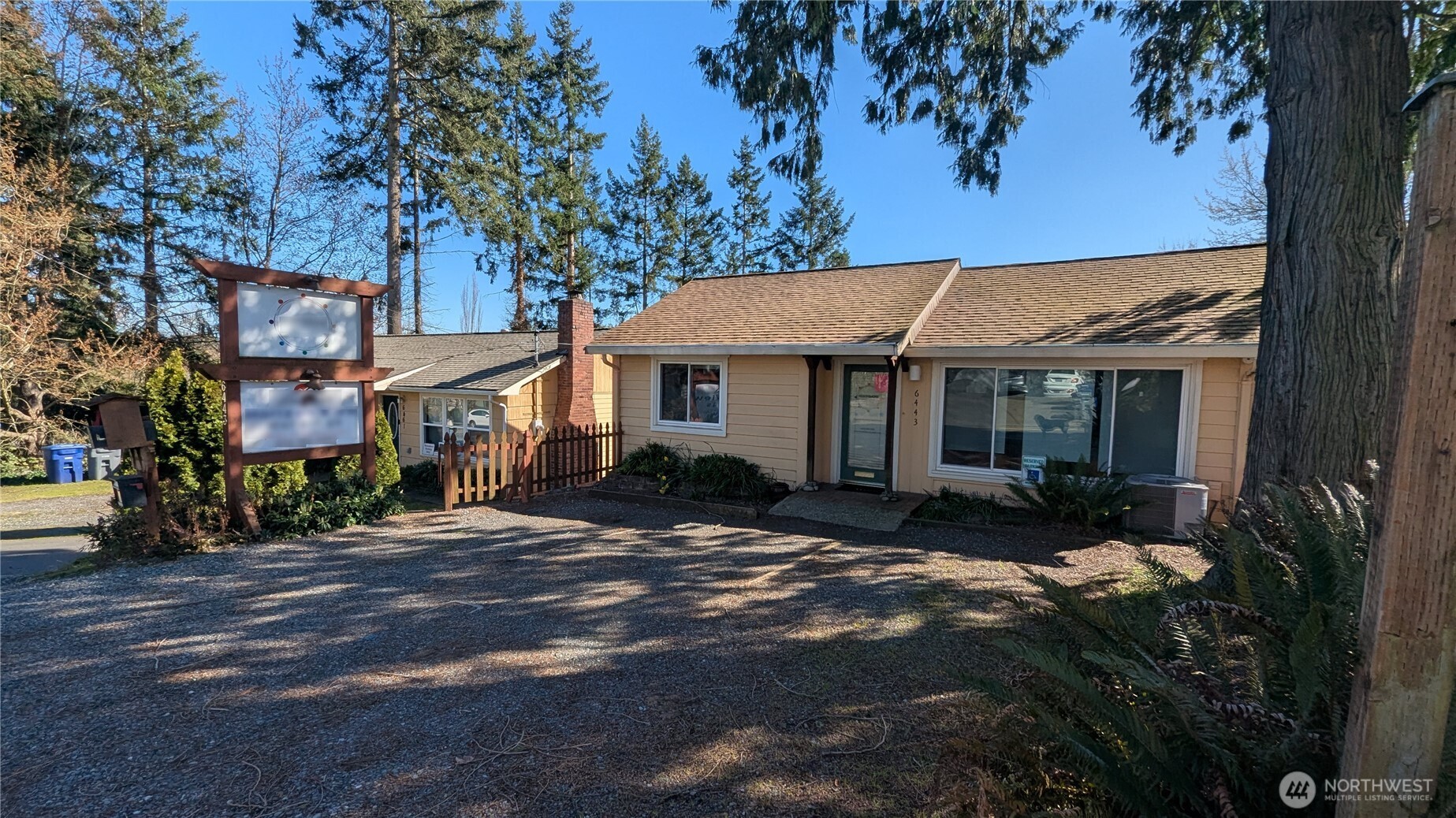 6461 NE 181st Street , Kenmore, WA 98028