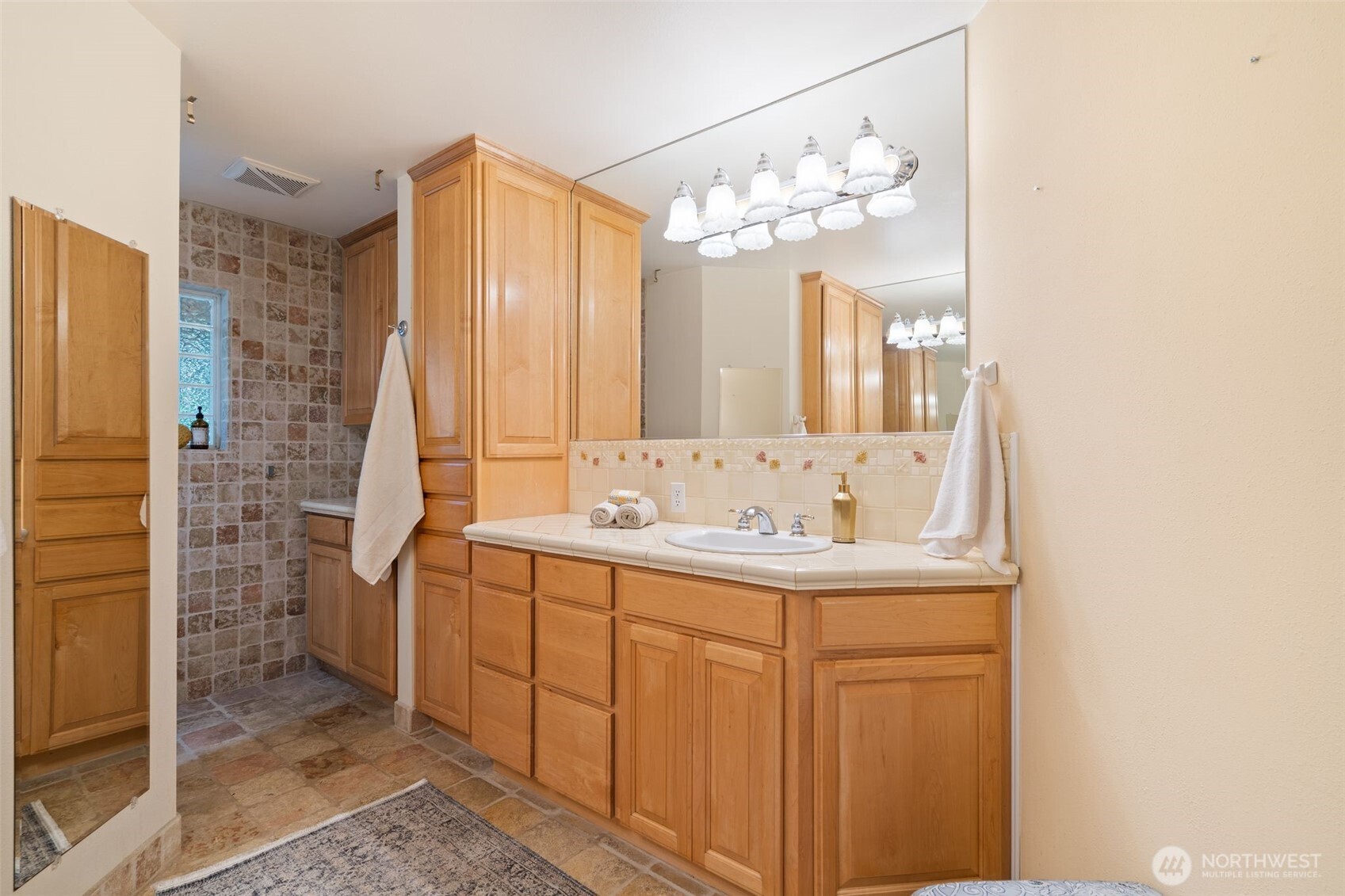 10315 NE 156th Street , Brush Prairie, WA 98606