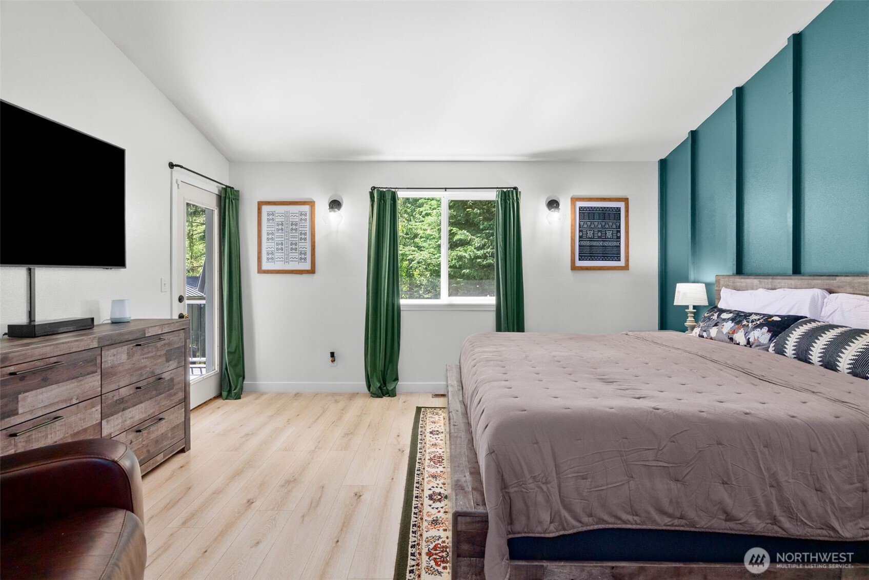100 E Cardinal Court , Allyn, WA 98524