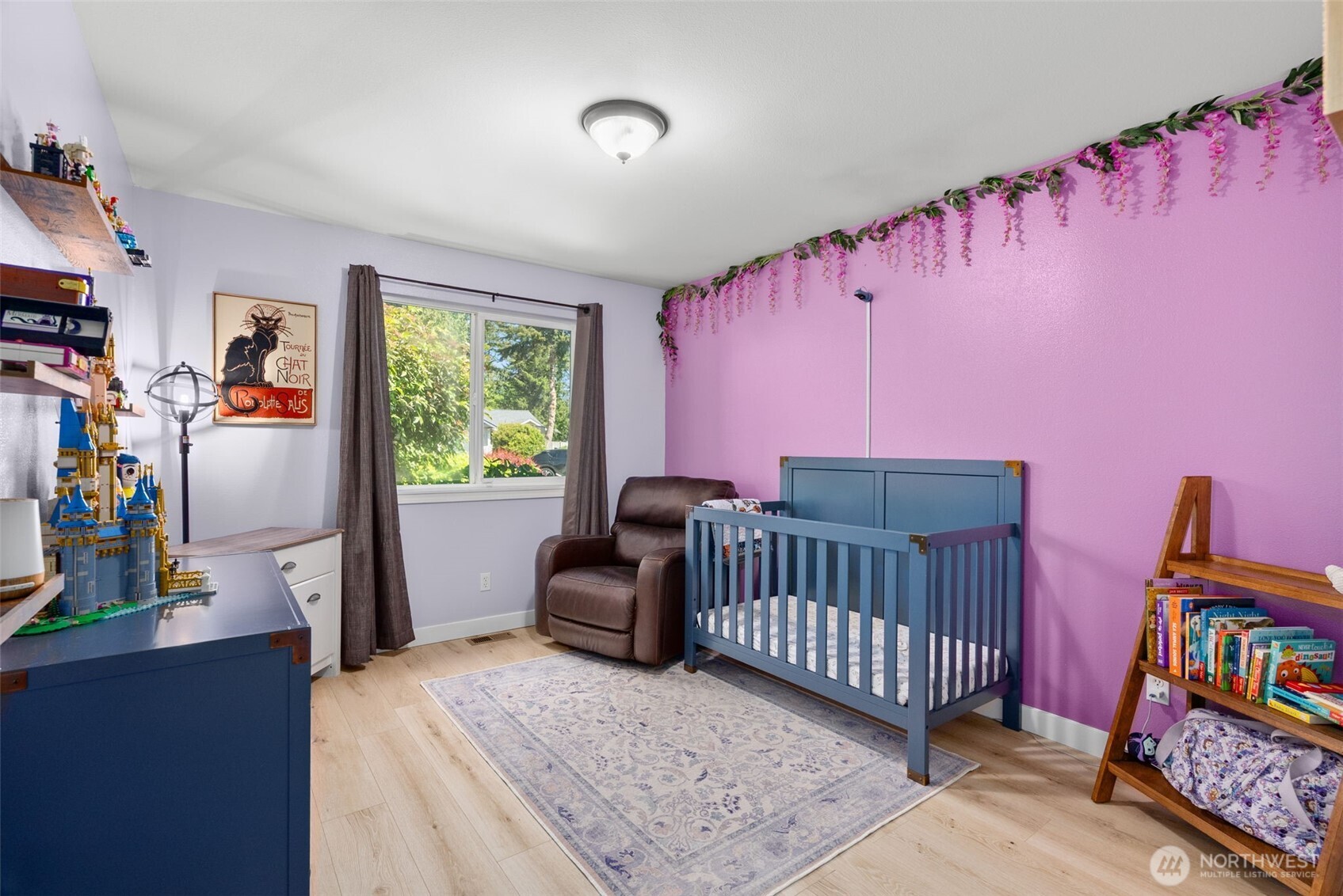 100 E Cardinal Court , Allyn, WA 98524
