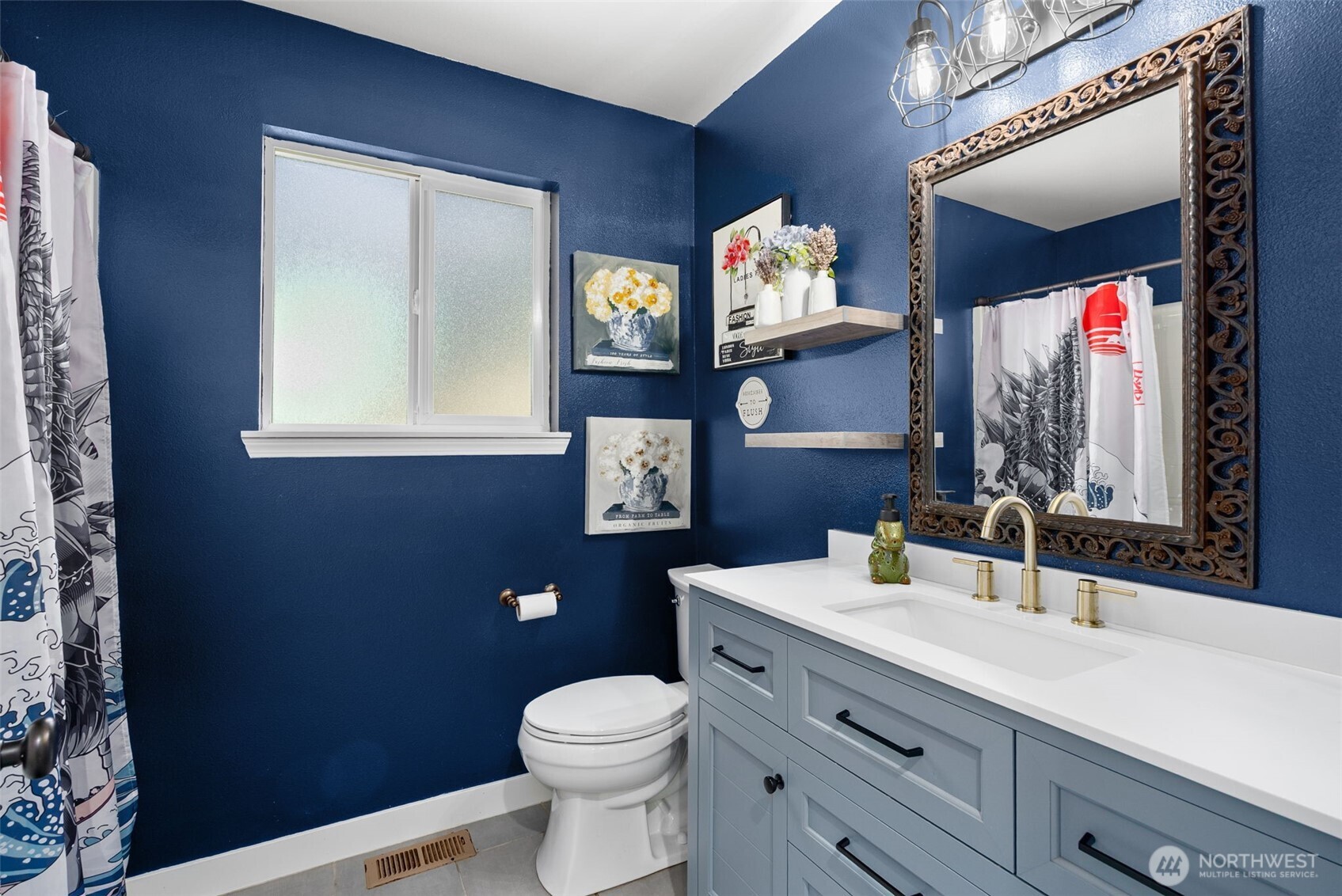 100 E Cardinal Court , Allyn, WA 98524