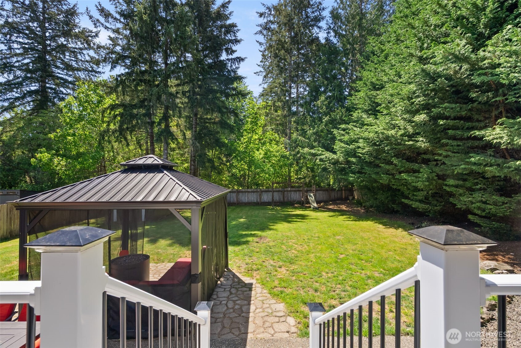 100 E Cardinal Court , Allyn, WA 98524