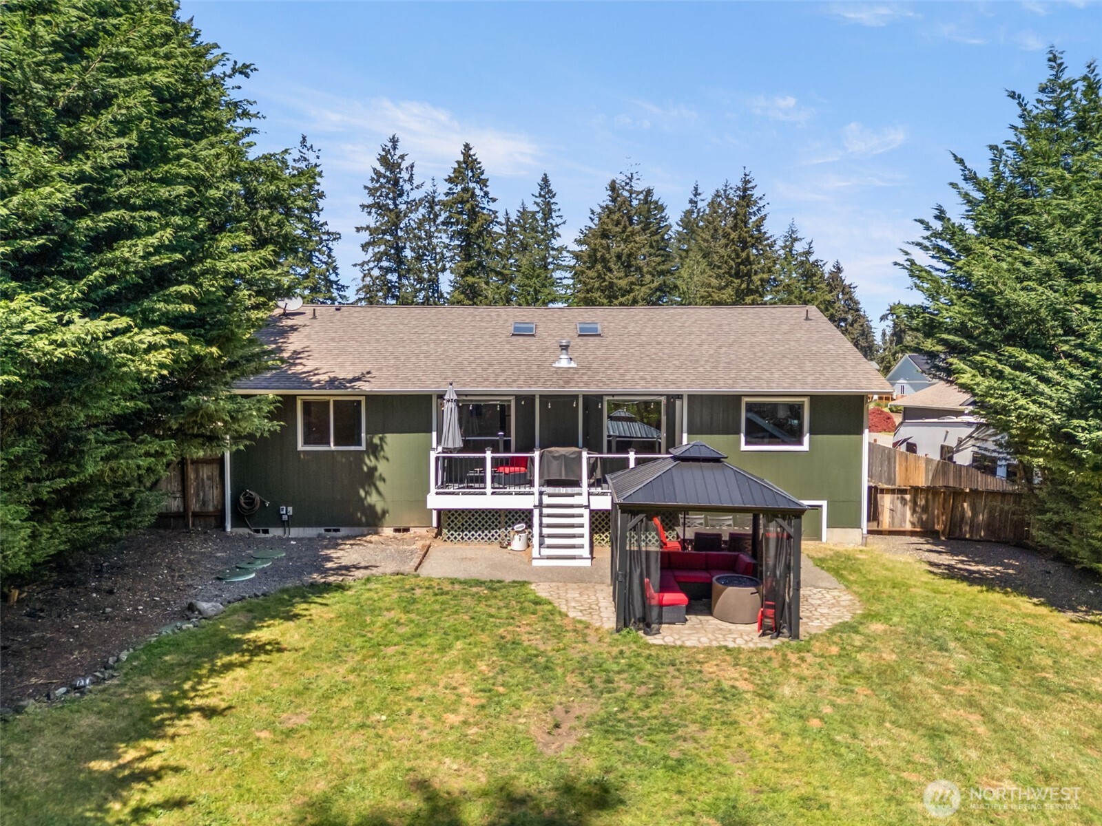 100 E Cardinal Court , Allyn, WA 98524