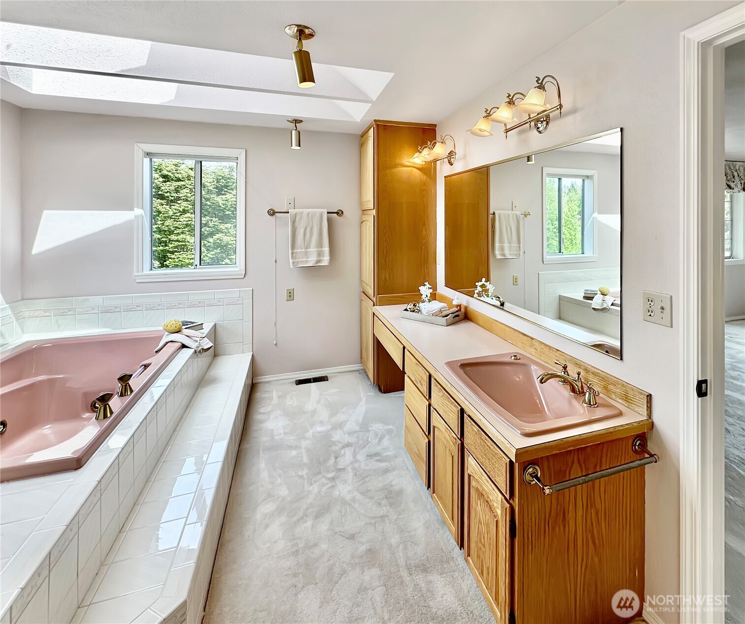 2402 36th Avenue NE, Olympia, WA 98506