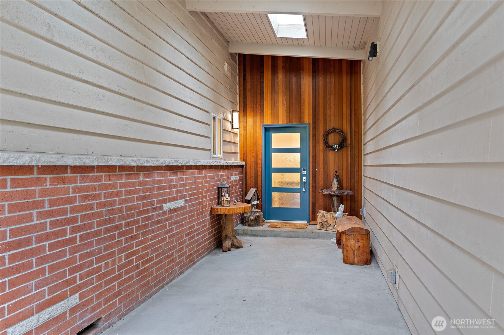 18483 47th Place NE, Lake Forest Park, WA 98155