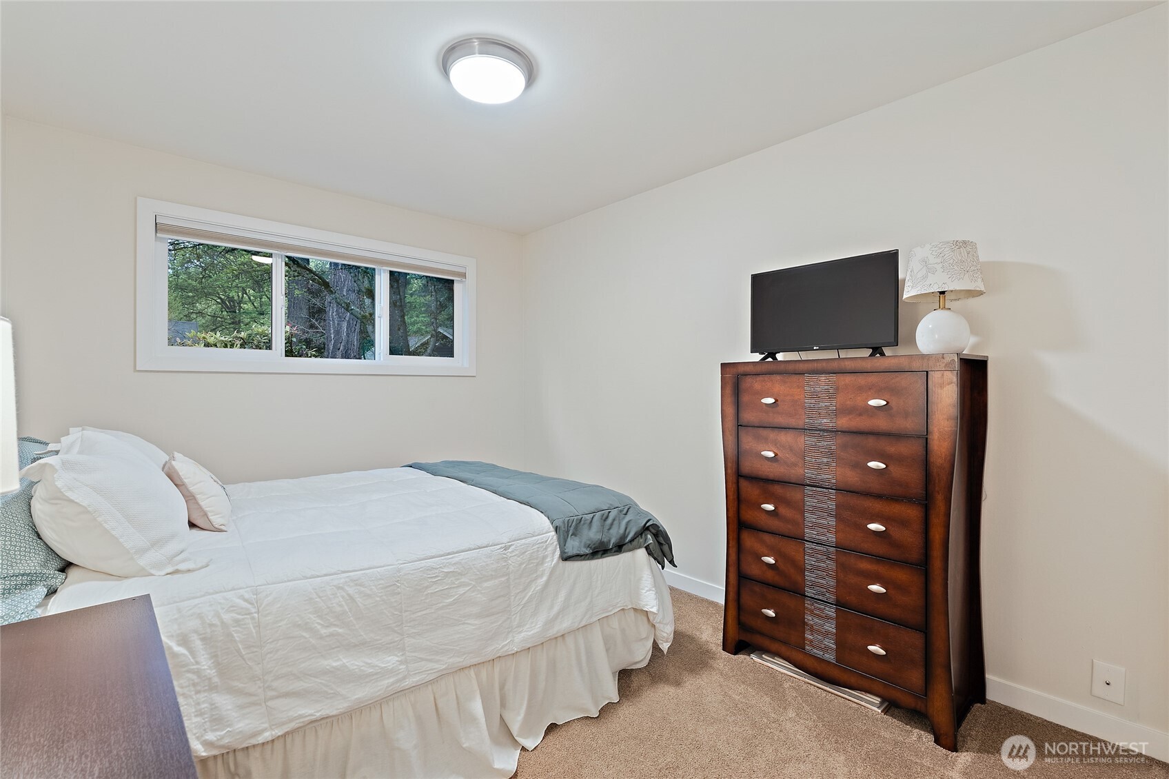 18483 47th Place NE, Lake Forest Park, WA 98155