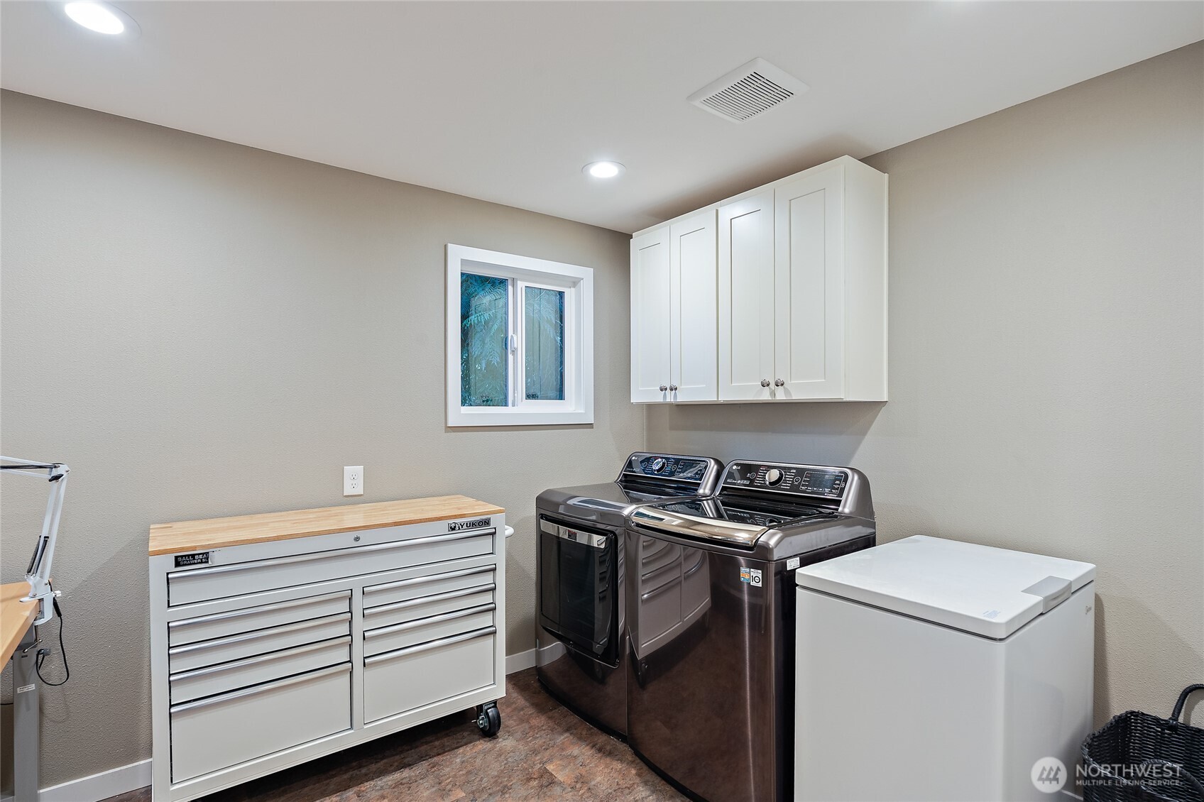 18483 47th Place NE, Lake Forest Park, WA 98155