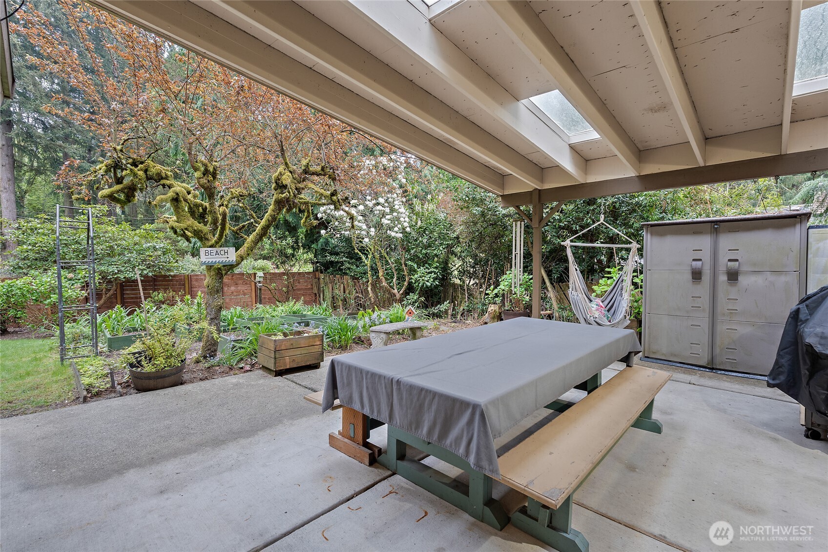 18483 47th Place NE, Lake Forest Park, WA 98155