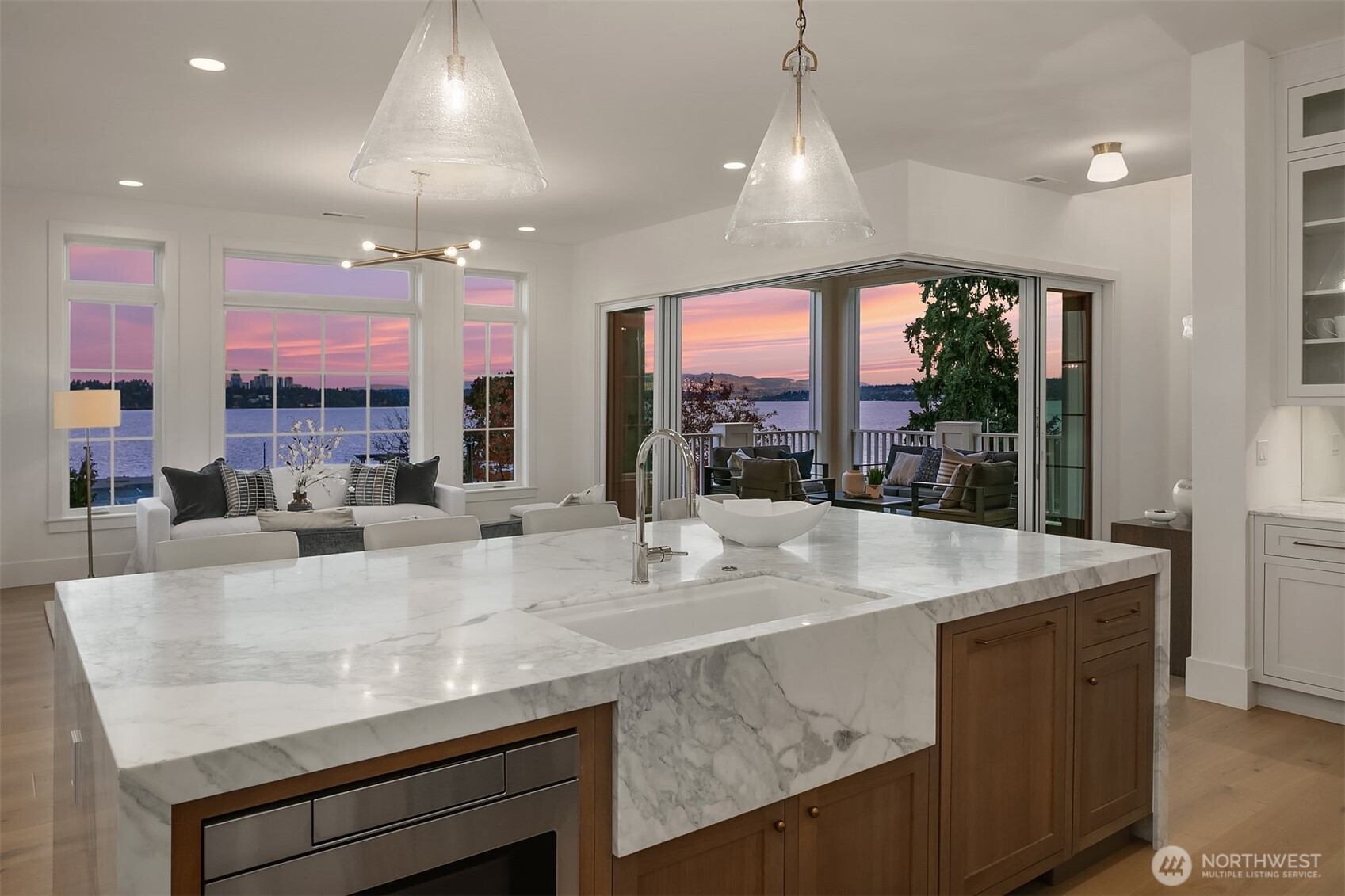 1031 McGilvra Blvd East , Seattle, WA 98112