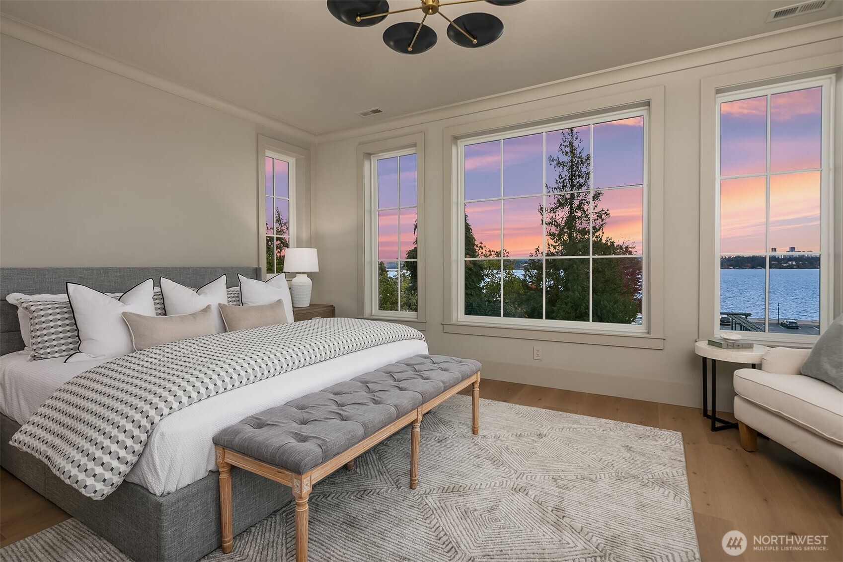 1031 McGilvra Blvd East , Seattle, WA 98112