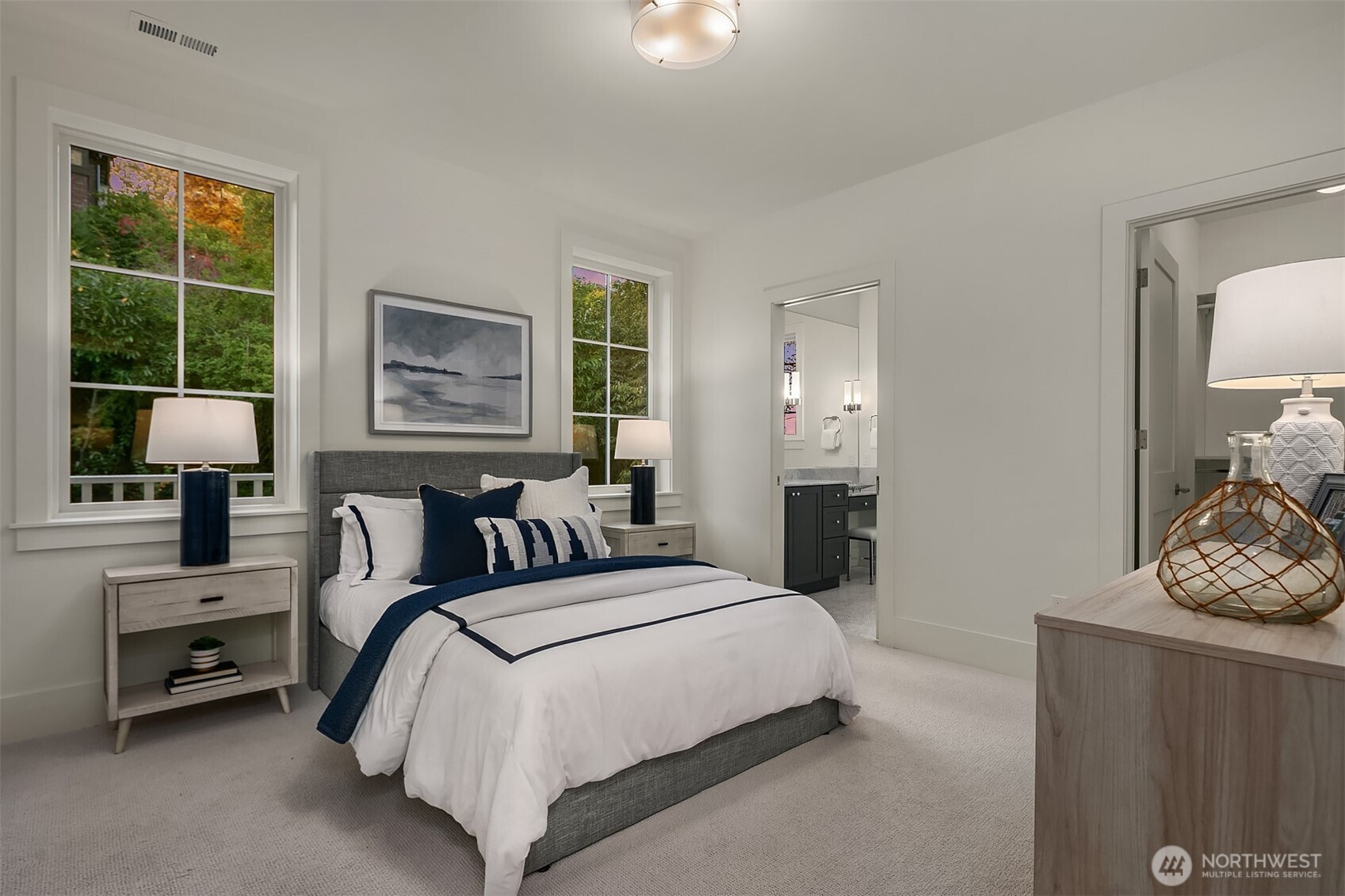 1031 McGilvra Blvd East , Seattle, WA 98112