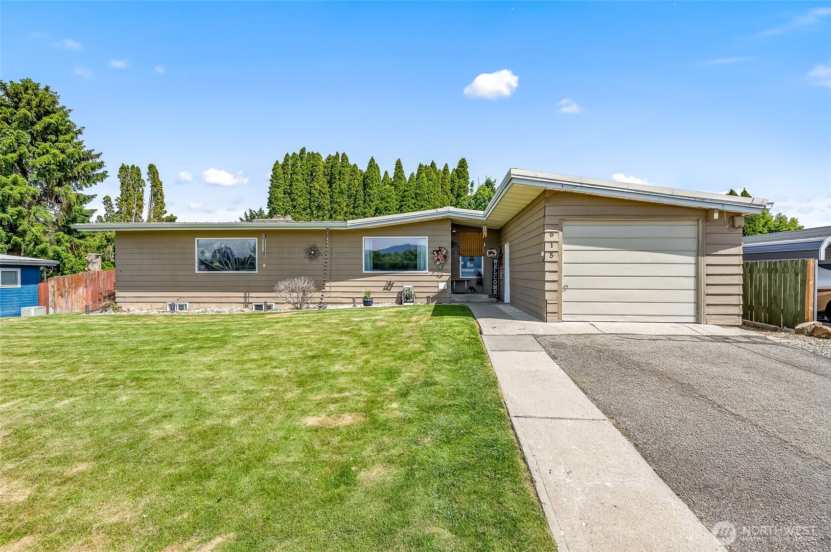 615 N Jerome , East Wenatchee, WA 98802