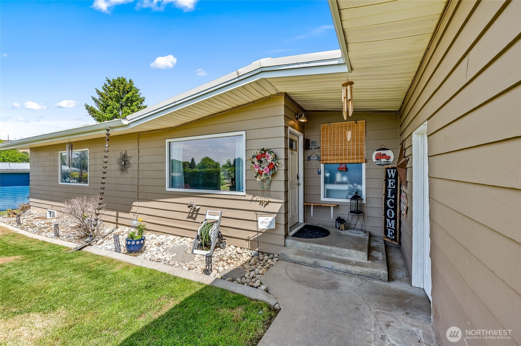 615 N Jerome , East Wenatchee, WA 98802