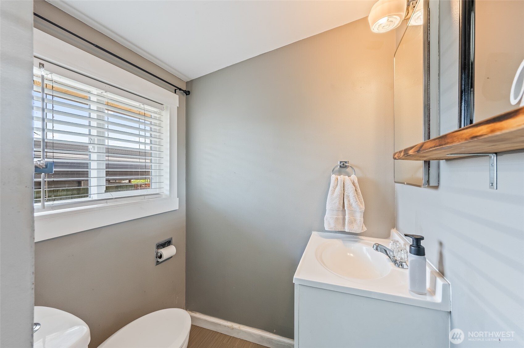 615 N Jerome , East Wenatchee, WA 98802